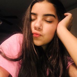 Meet your Posher, Juliana